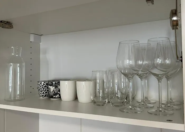 7 Parking Gratuit Apartment *